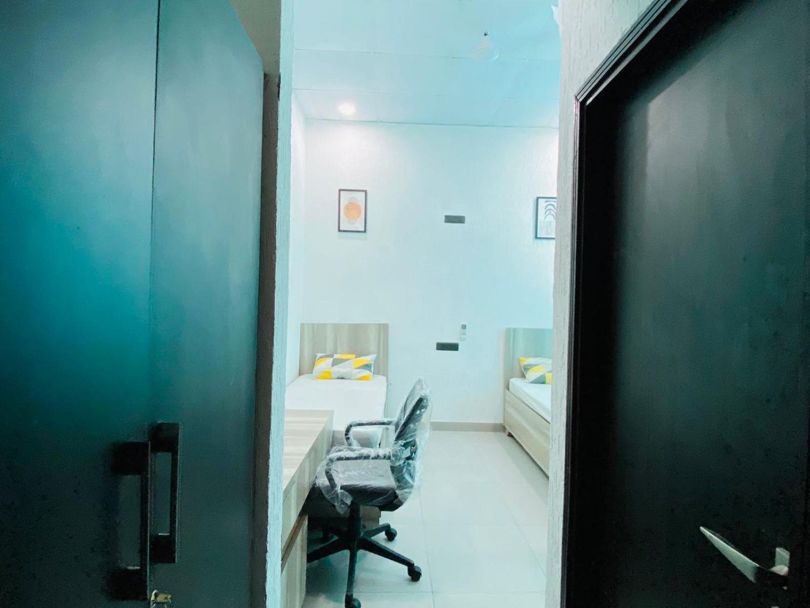 Хостел Abuzz Oxfordcaps Imperial Heights Mussoorie Дехрадун Экстерьер фото
